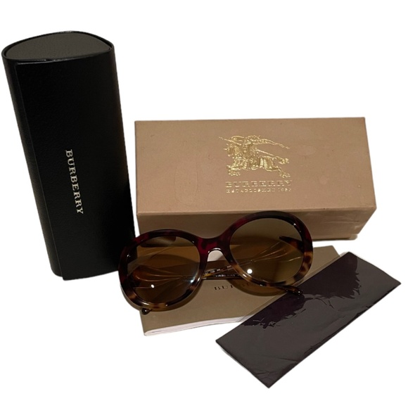 BURBERRY sunglasses - Picture 1 of 7
